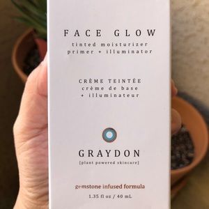 GRAYDON Face Glow tinted moisturizer primer and illuminator